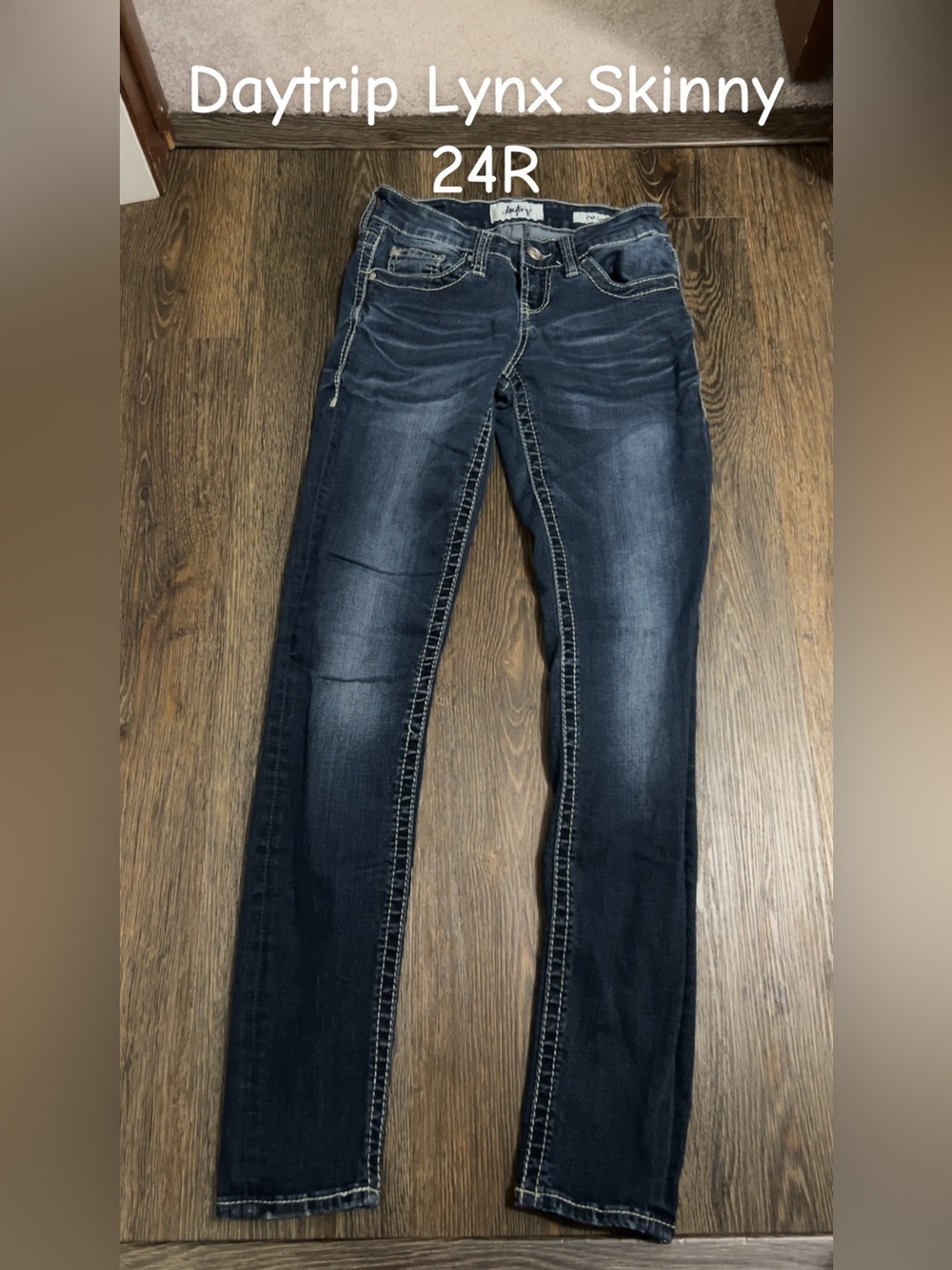 Daytrip Lynx Skinny Jeans in Dark Blue Wash